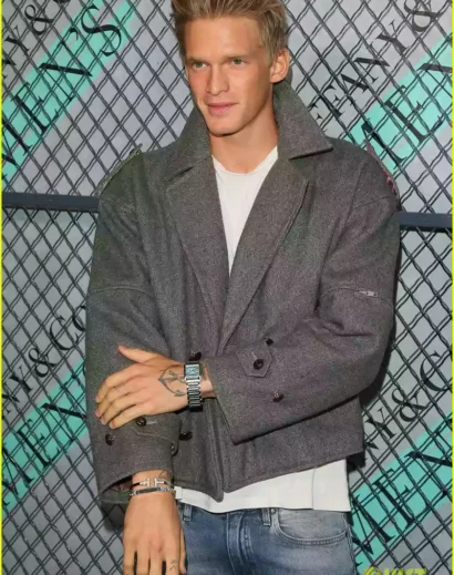 Cody Simpson in a Classic Grey Coat Jacket at Tiffany Event