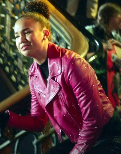 Casual look of Gina in High School Musical The Series pink leather jacket for everyday fashion