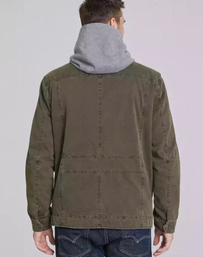 green-jacket-men-back-view-cotton-hoode Back view of green cotton jacket men with hood Luigi Mangione style