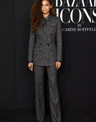 Zendaya suit grey full body look, zendaya charcoal suit outfit with modern tailored zendaya tuxedo style