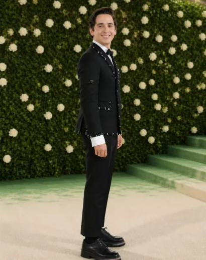 marcello hernandez met gala black suit full body straight pose
